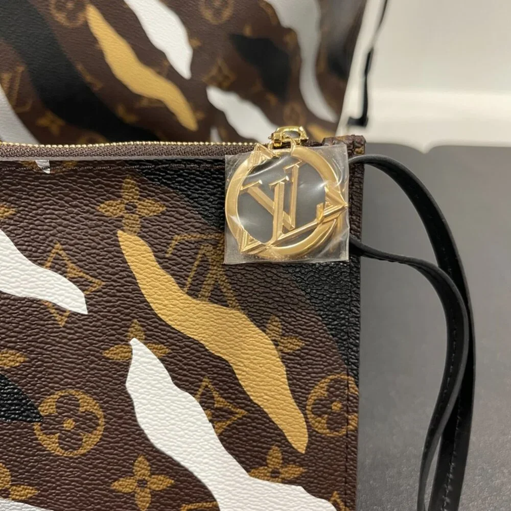 Louis Vuitton Monogram Neverfull MM Gold/Silver (JB1064)